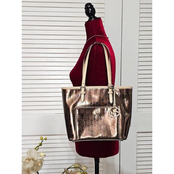 Michael Kors Women's Chrome/Tan Jet Set MK Snap Pocket Tote Size Medium 170 - Picture 2 of 16